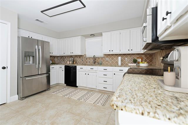 Foto del edificio - 7205 Windcrest Ct E