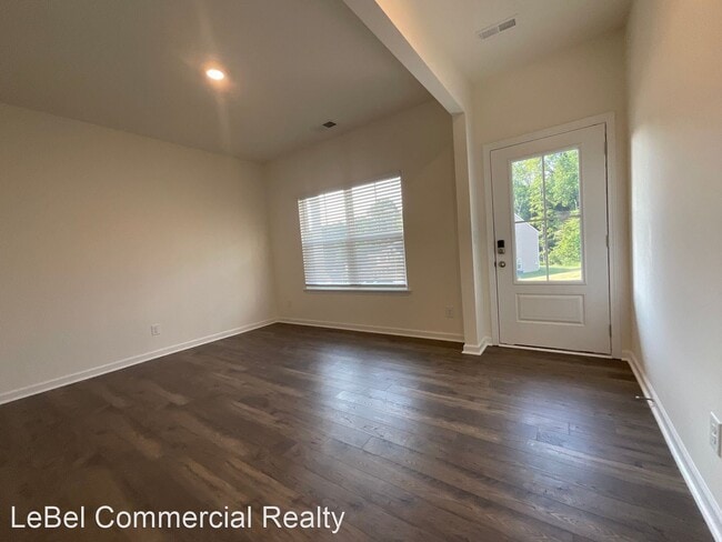 Building Photo - 3 br, 3 bath House - 567 Cliff St