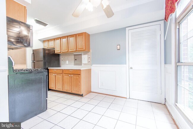 Foto del edificio - 3334 Woodburn Village Dr