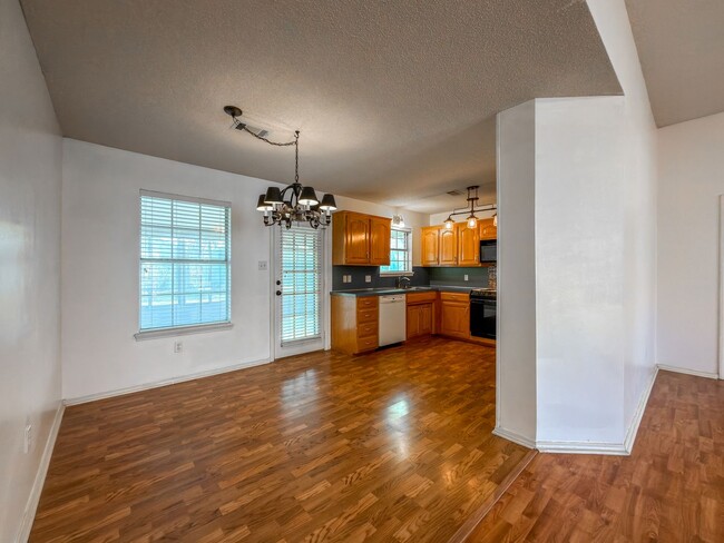 Foto del edificio - 7713 S 24th St