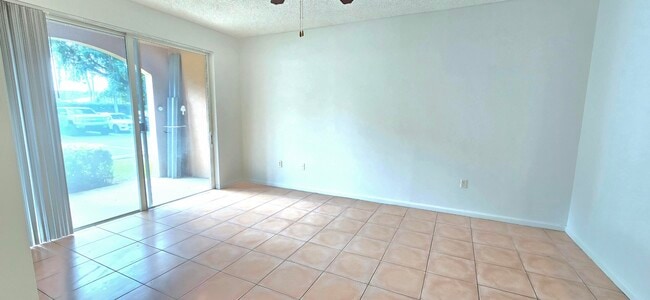 Foto del edificio - 1000 Scotia Dr