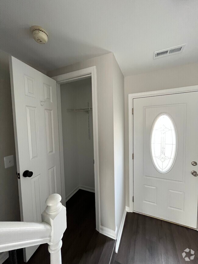 For Rent by Private Owner in Kingstowne VA 1 Listings Available