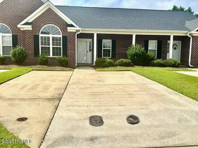 Primary Photo - 130 Oak Towne Dr
