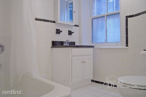 Foto del edificio - 363 12th St