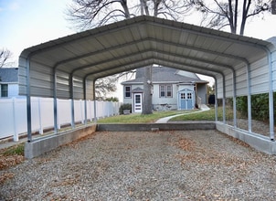 210 E Wynoka St