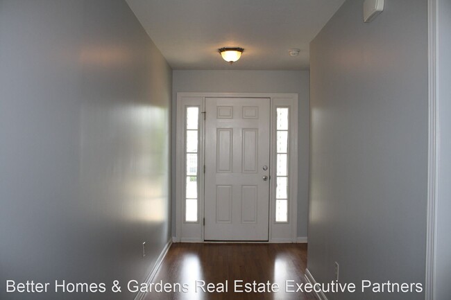 Building Photo - 3 br, 2 bath House - 557 Lory Lane