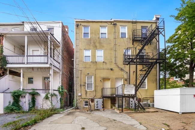 Photo - 2645 N Charles St Apartment