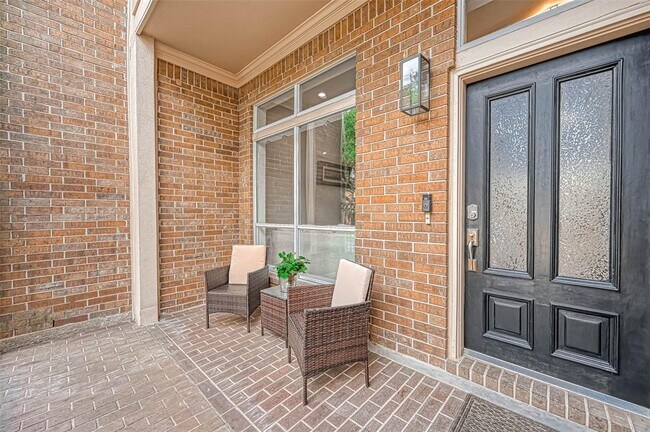 Foto del edificio - 4720 Post Oak Timber Dr