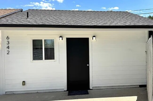 Building Photo - 6342 Murietta Ave