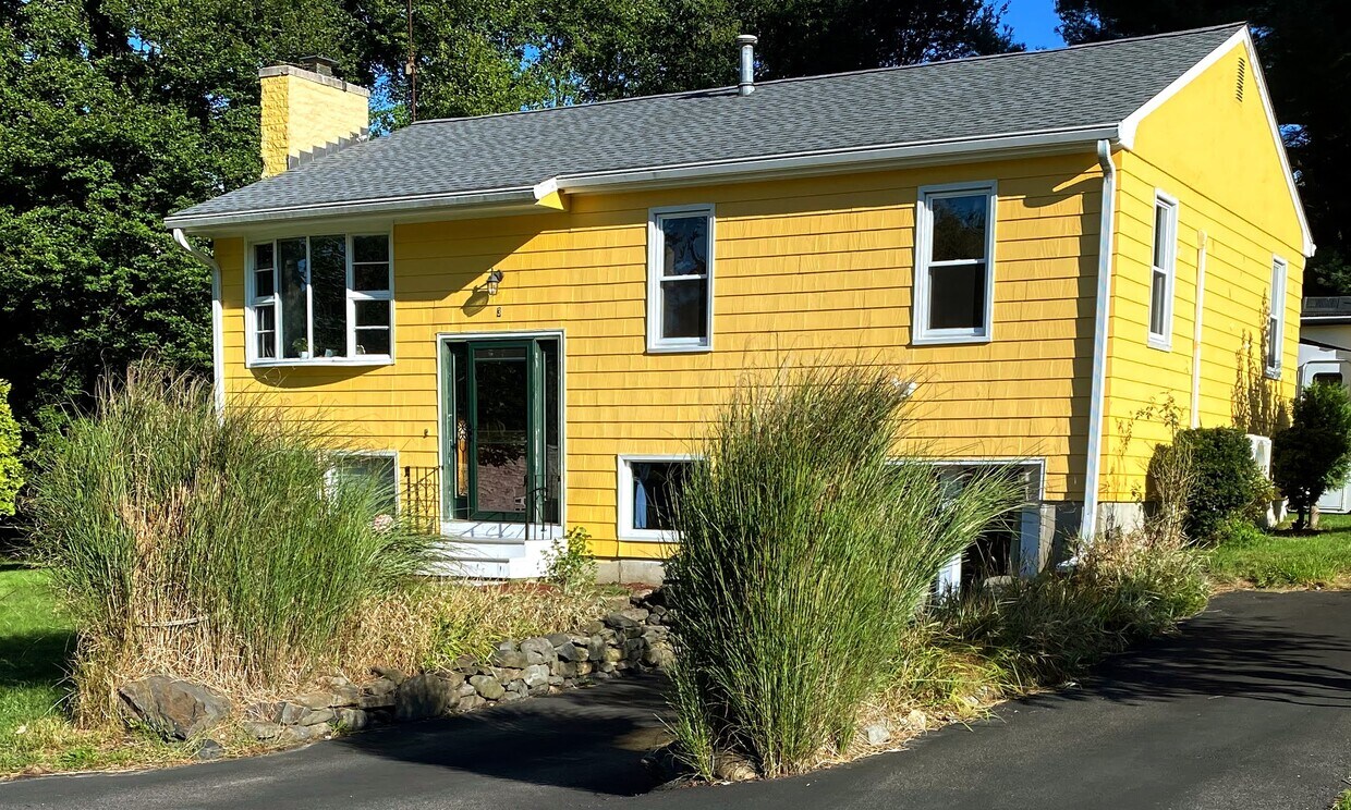 3 Leatherleaf Rd, Narragansett, RI 02882 House Rental in Narragansett