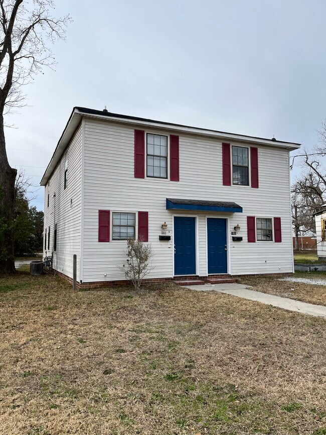 Foto del edificio - 1111 Emmett St