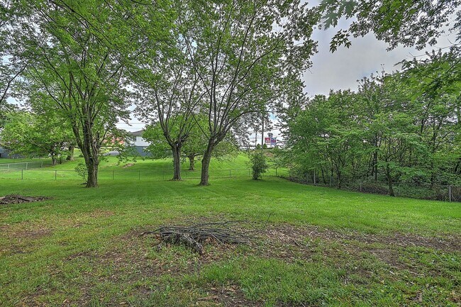 Foto del edificio - 602 Asheville Hwy, Greeneville, 37743