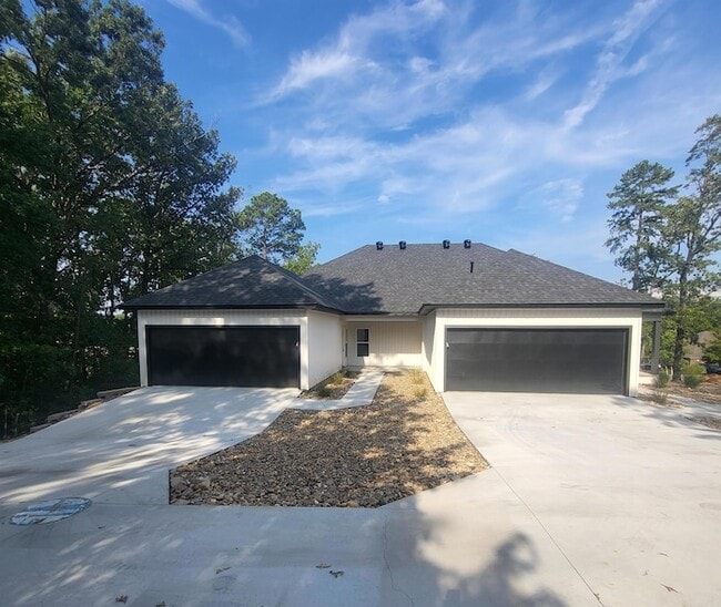 Building Photo - 1803 Aldersgate Rd