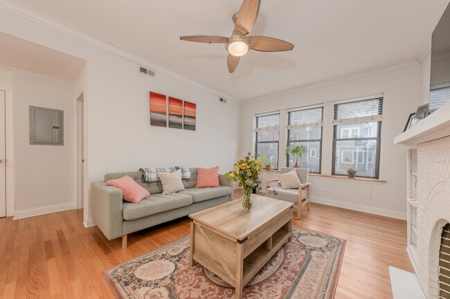 Foto del edificio - 4016 N Spaulding Ave