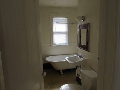 Foto del edificio - 524 8th Ave NE