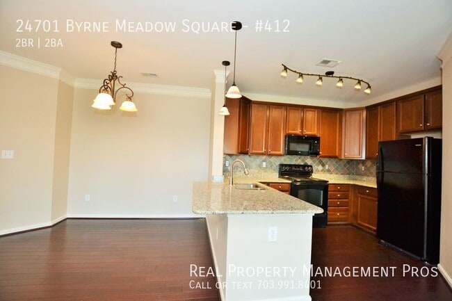 Building Photo - Spacious 2 Bed Bath Condo unit on Top Floor