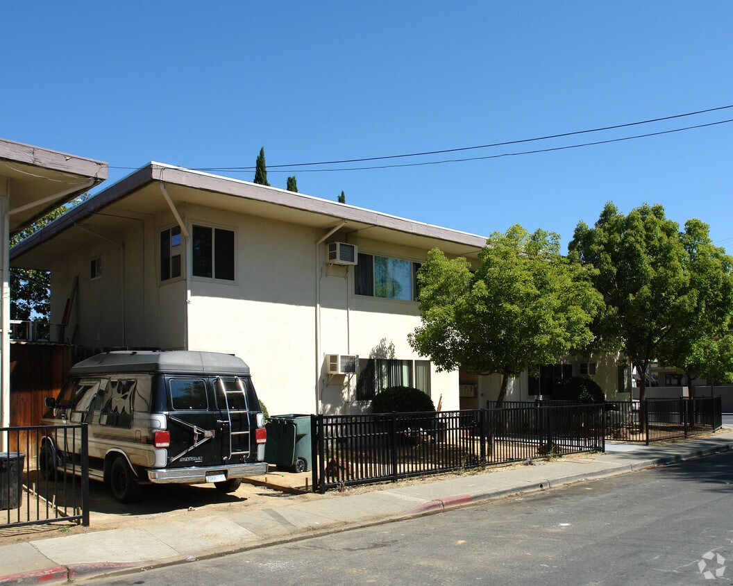 Foto del edificio - 1691 Haller Ct