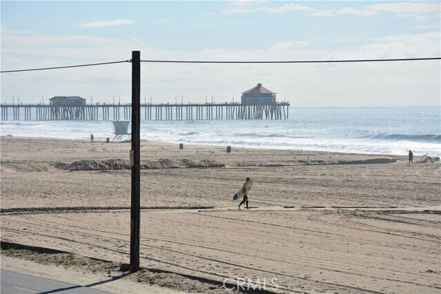 Foto del edificio - 711 Pacific Coast Hwy