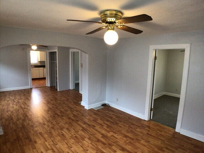 Foto del edificio - 360 Laclede St