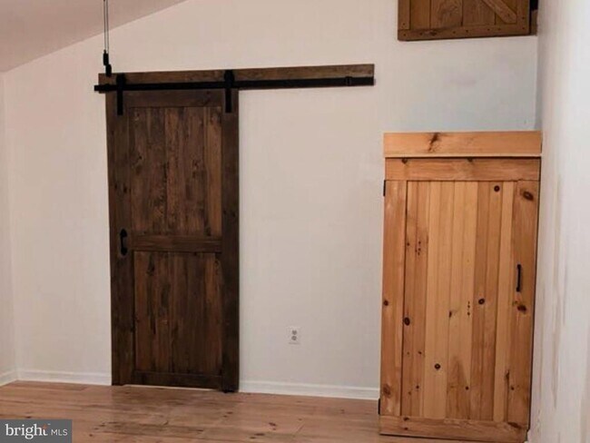 Foto del edificio - 82 Linvale Rd