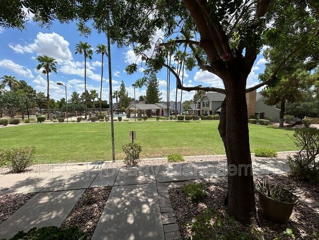 Building Photo - 9831 S 48th Way