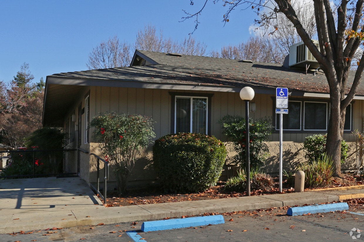 Exeter Senior - 655 Vine St Exeter, CA 93221 | Apartments.com