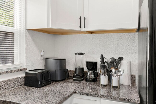 Foto del edificio - 2213 E 18th Ave