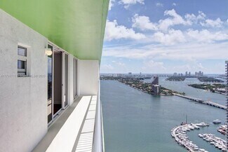 Building Photo - 1756 N Bayshore Dr