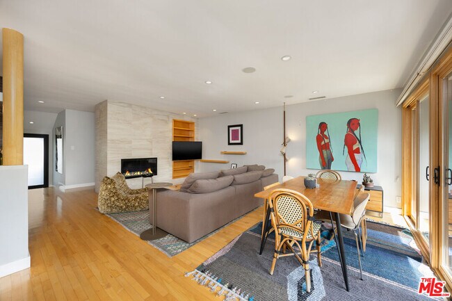 Foto del edificio - 4108 Murietta Ave