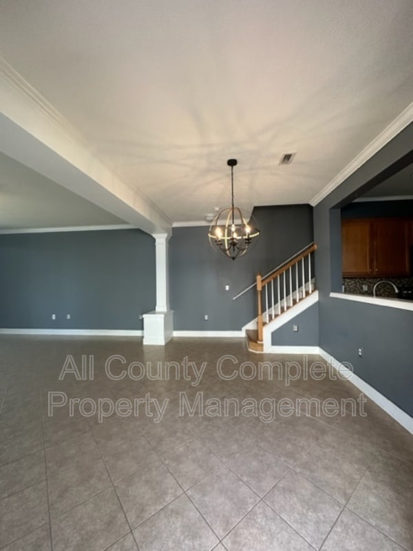 Building Photo - 6865 Woody Vine Dr