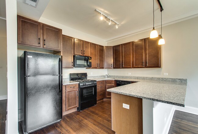 Foto del edificio - 5802 N Kenmore Ave