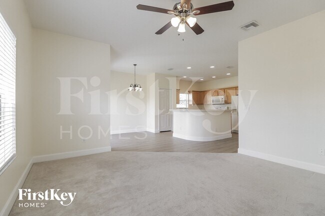 Foto del edificio - 12353 Accipiter Dr