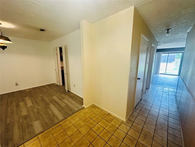 Building Photo - 17618 Heritage Bay Dr
