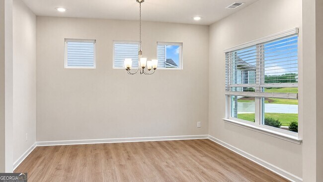 Building Photo - 415 Sierra Pt