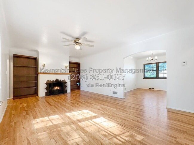 Building Photo - 1203 N 8th St