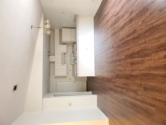 Building Photo - 4476 Wesley Dr