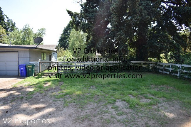Building Photo - 4 br, 1 bath House - 11159 SE Maplehurst