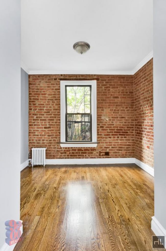 Building Photo - East 13th Street