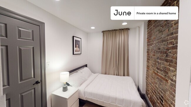 Building Photo - Private bedroom in 2 bed/1 bath Home