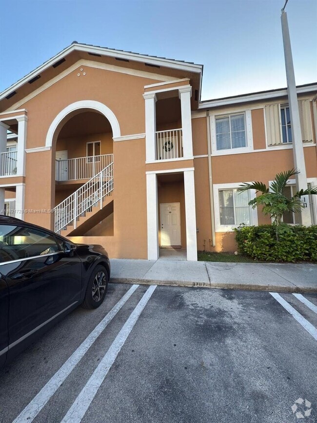 Building Photo - 17720 NW 73rd Ave