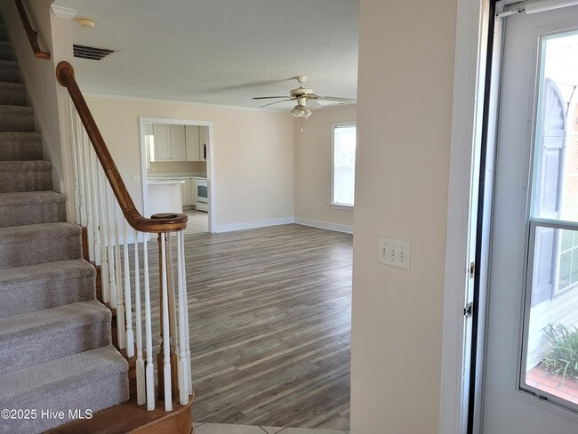 Building Photo - 3032 Edward Ct