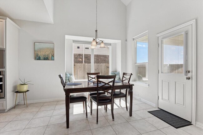 Foto del edificio - 3520 Jasperstone Ln
