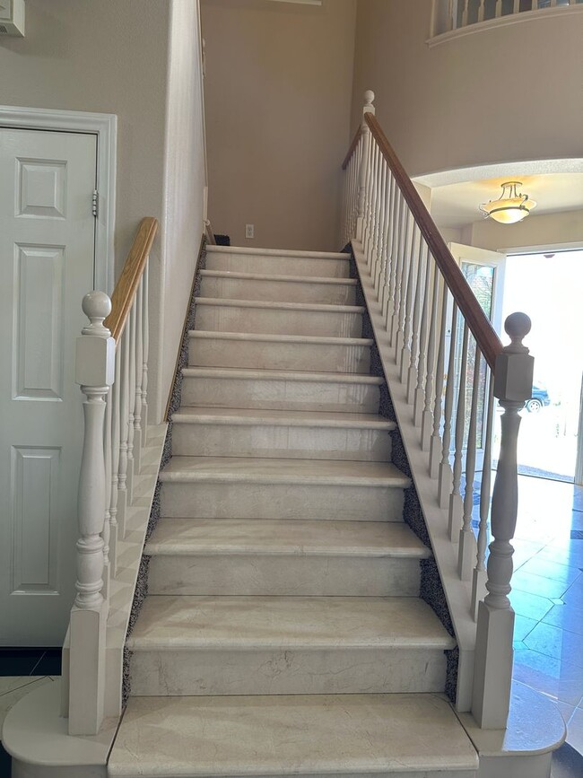 Building Photo - Great Southwest area 2-story home inside N...