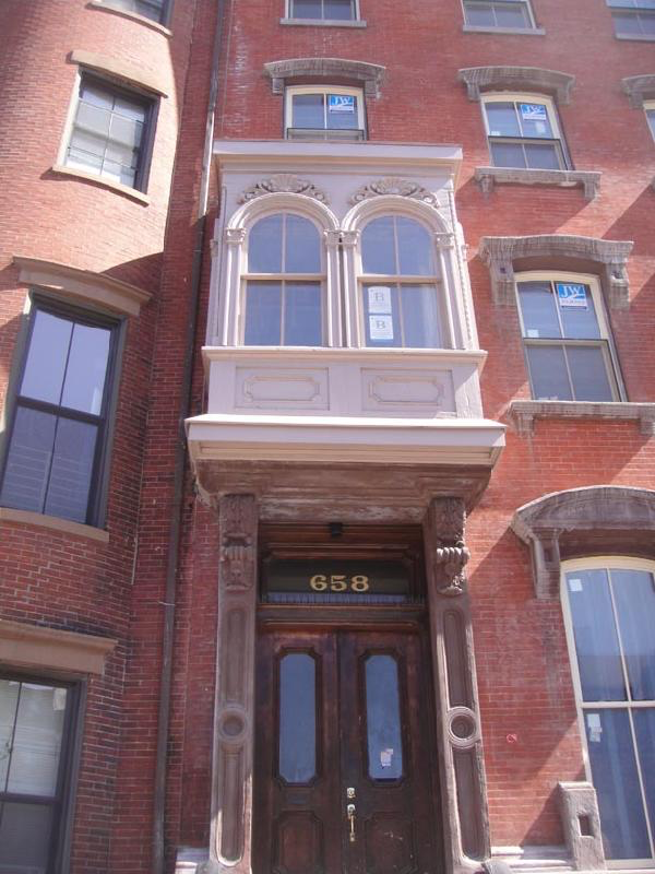 Foto del edificio - 608 Massachusetts Ave