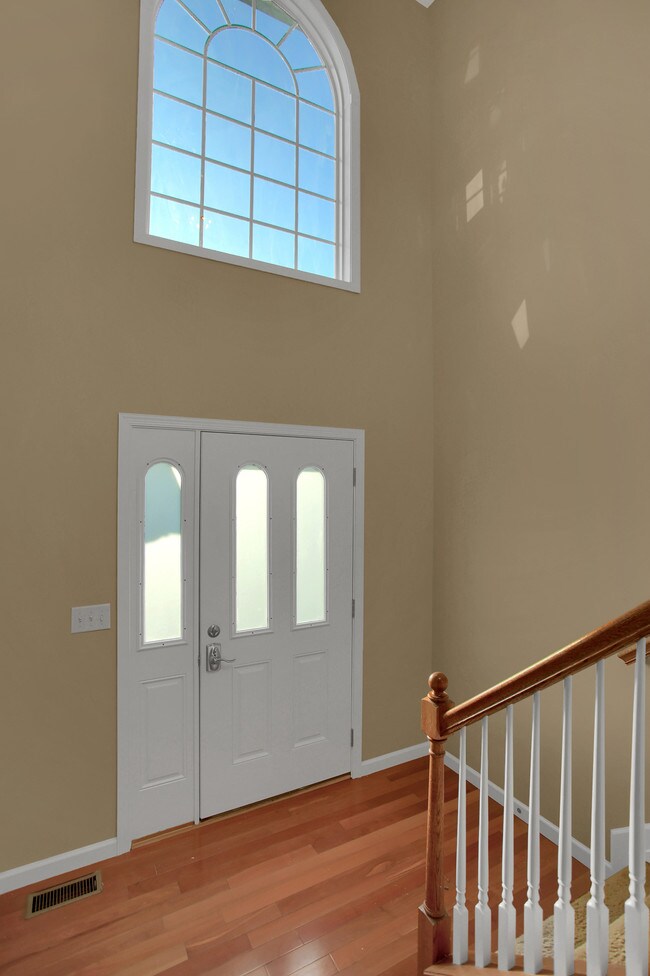 Foto del edificio - 303 Briar Ridge Cir