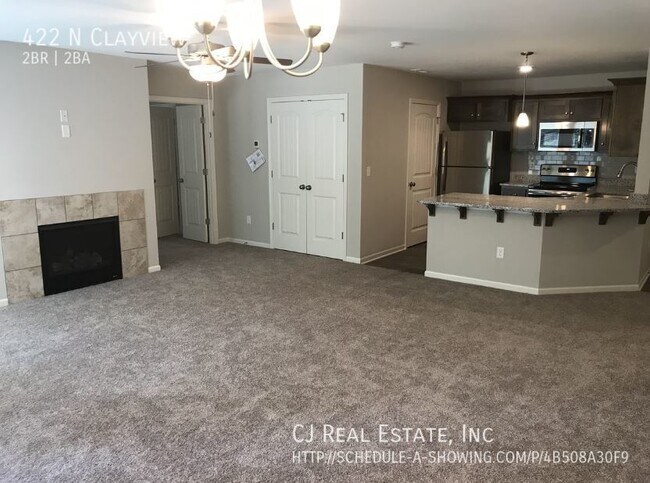 Foto del edificio - 422 N Clayview-
