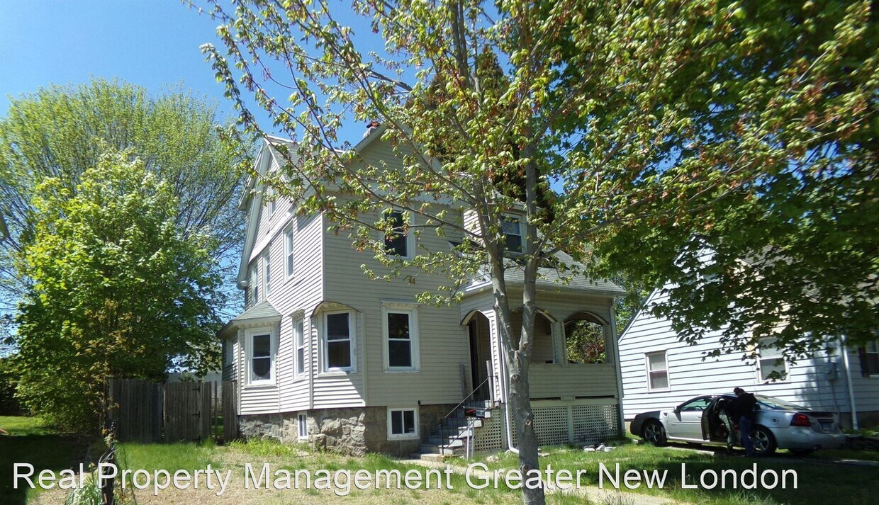 Primary Photo - 4 br, 1.5 bath House - 60 Morgan St