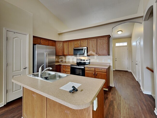 Foto del edificio - 8043 S Bury Rd