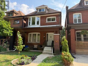 Building Photo - 24 Avalon Pl