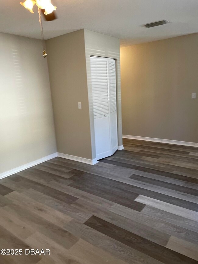 Foto del edificio - 840 Center Ave